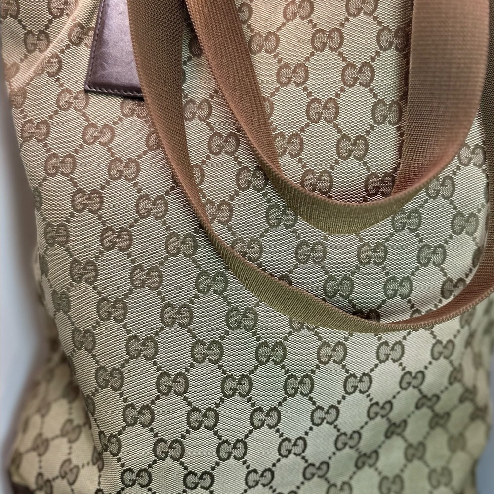 Gucci Brown Monogram Tote Bag - Picture 2 of 11